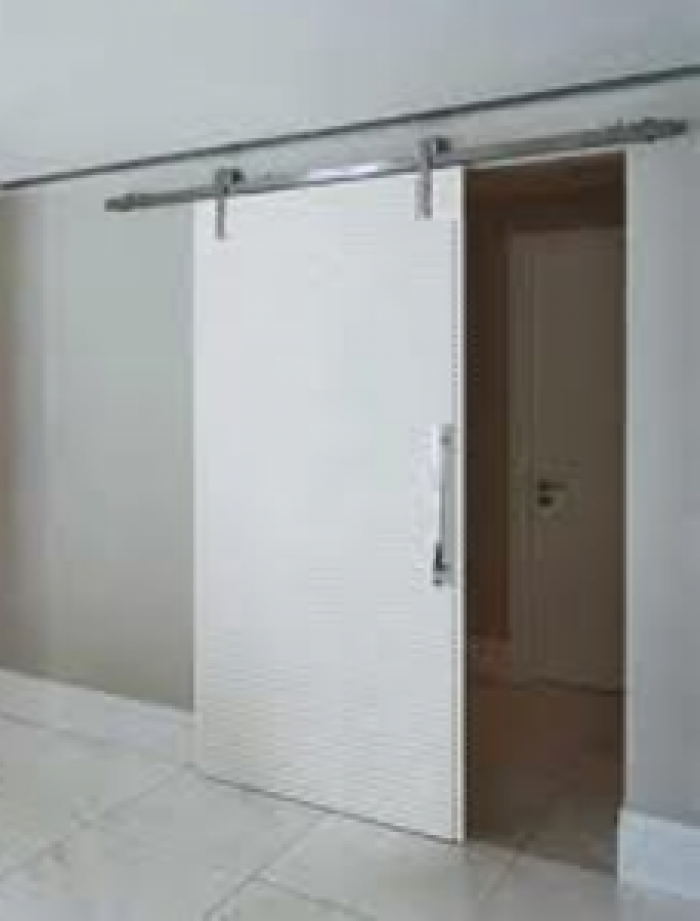 porta-de-correr-70-x-210-lisa-com-espa-o-para-vidro-primer-pu-branco